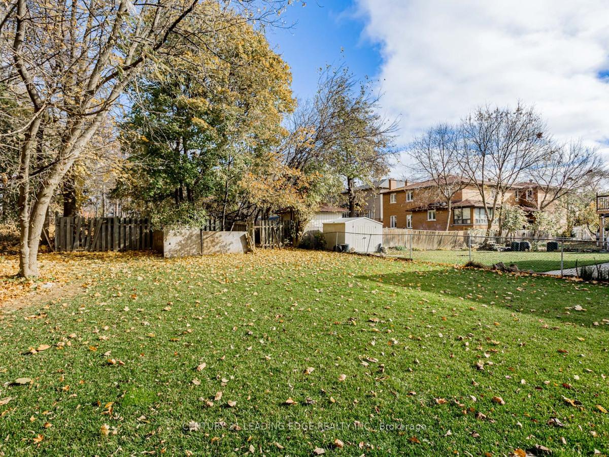 Photo 36 of 19 Donalda Crescent, Scarborough, Agincourt South-Malvern West — HOMEH