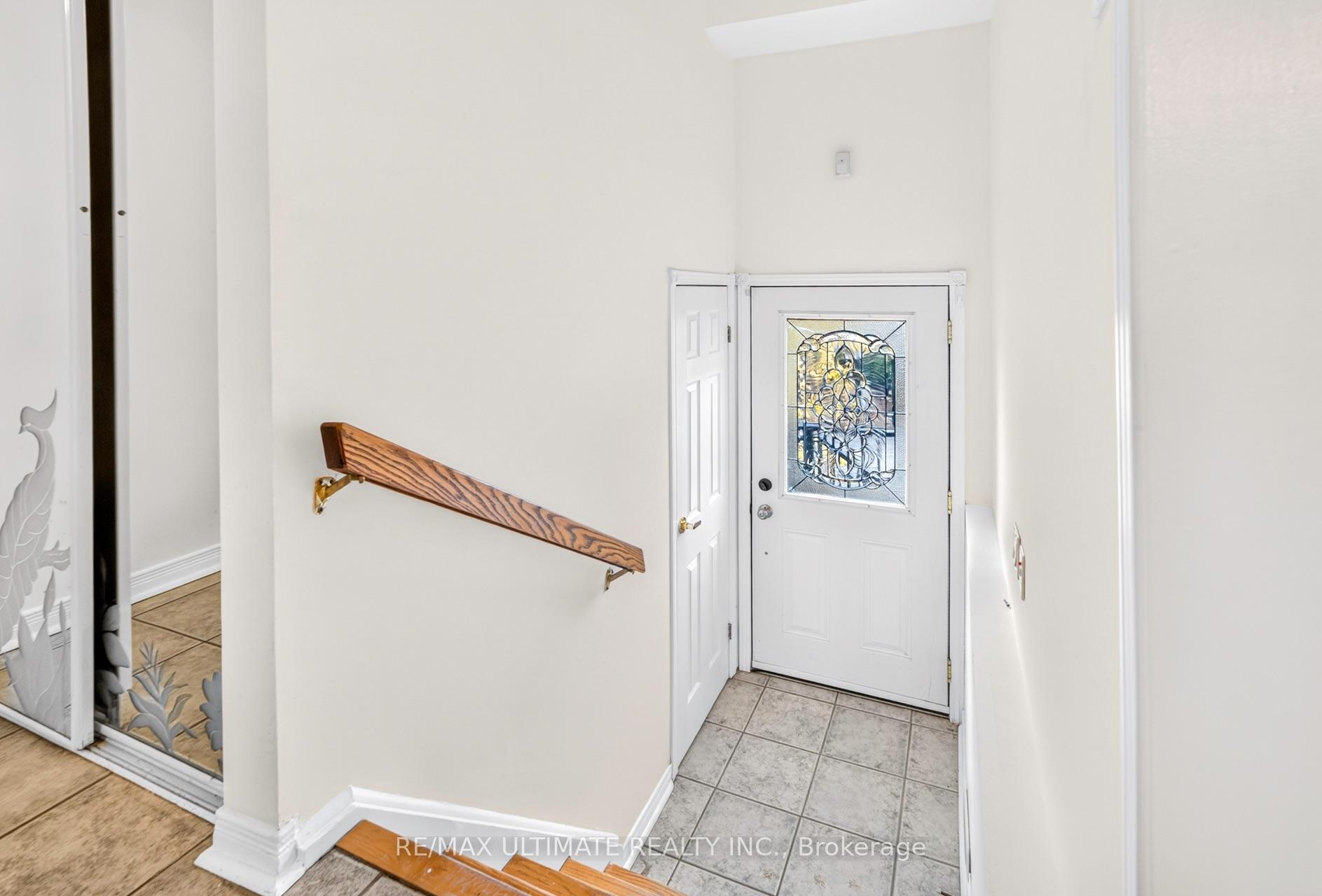 Photo 8 of Unit 47, 122 Moregate Crescent, Brampton, Central Park — HOMEH