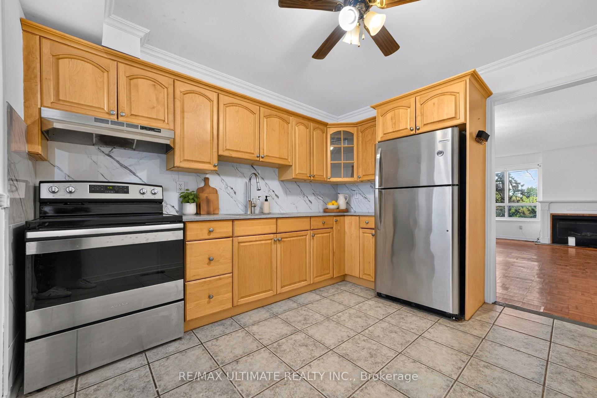Photo 11 of Unit 47, 122 Moregate Crescent, Brampton, Central Park — HOMEH
