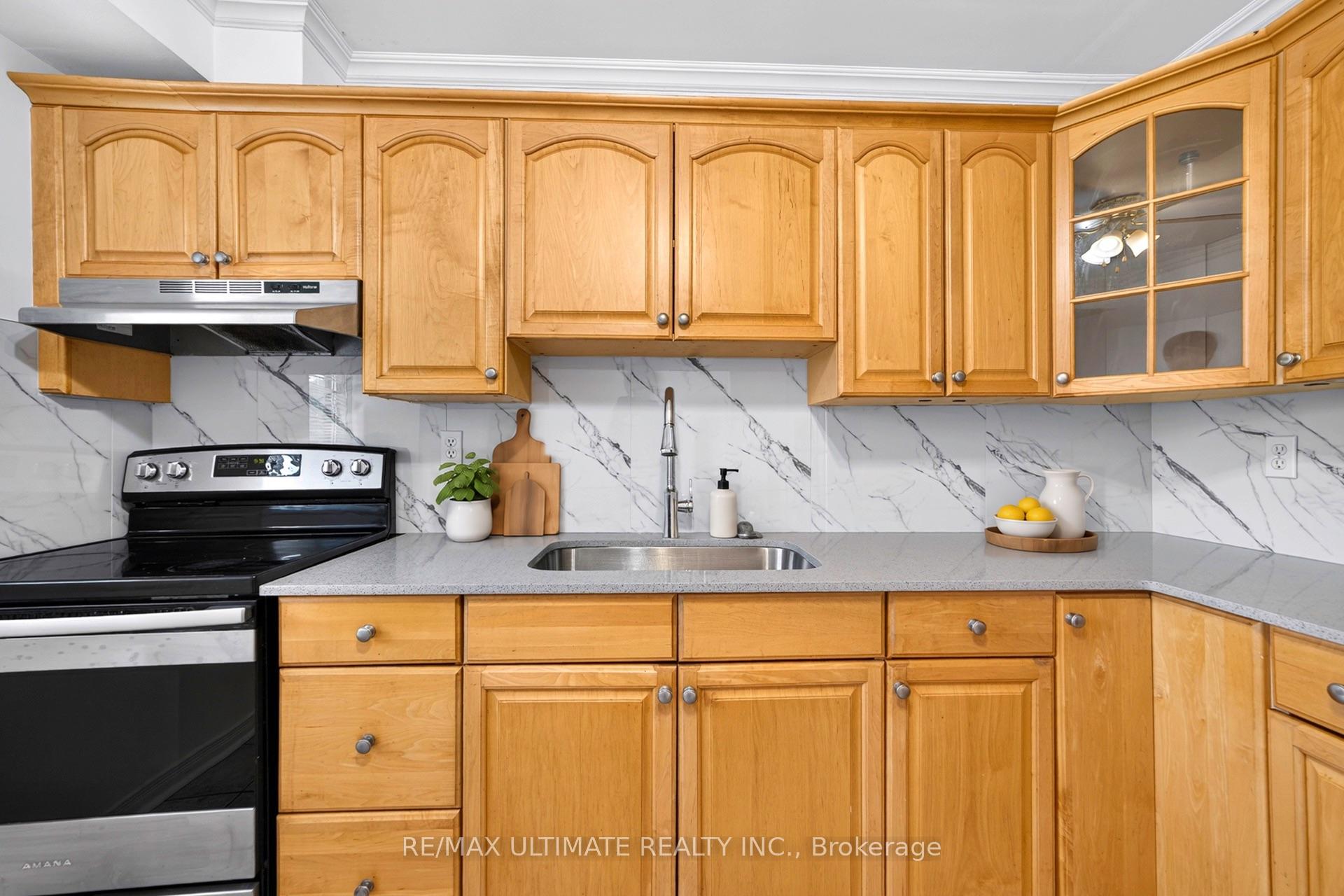Photo 13 of Unit 47, 122 Moregate Crescent, Brampton, Central Park — HOMEH