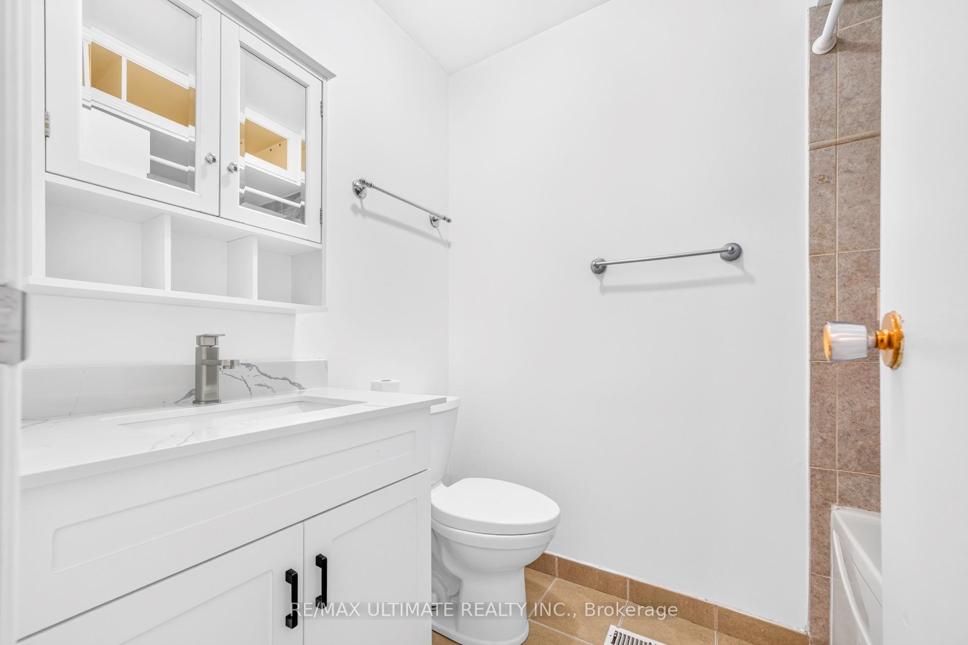 Photo 25 of Unit 47, 122 Moregate Crescent, Brampton, Central Park — HOMEH