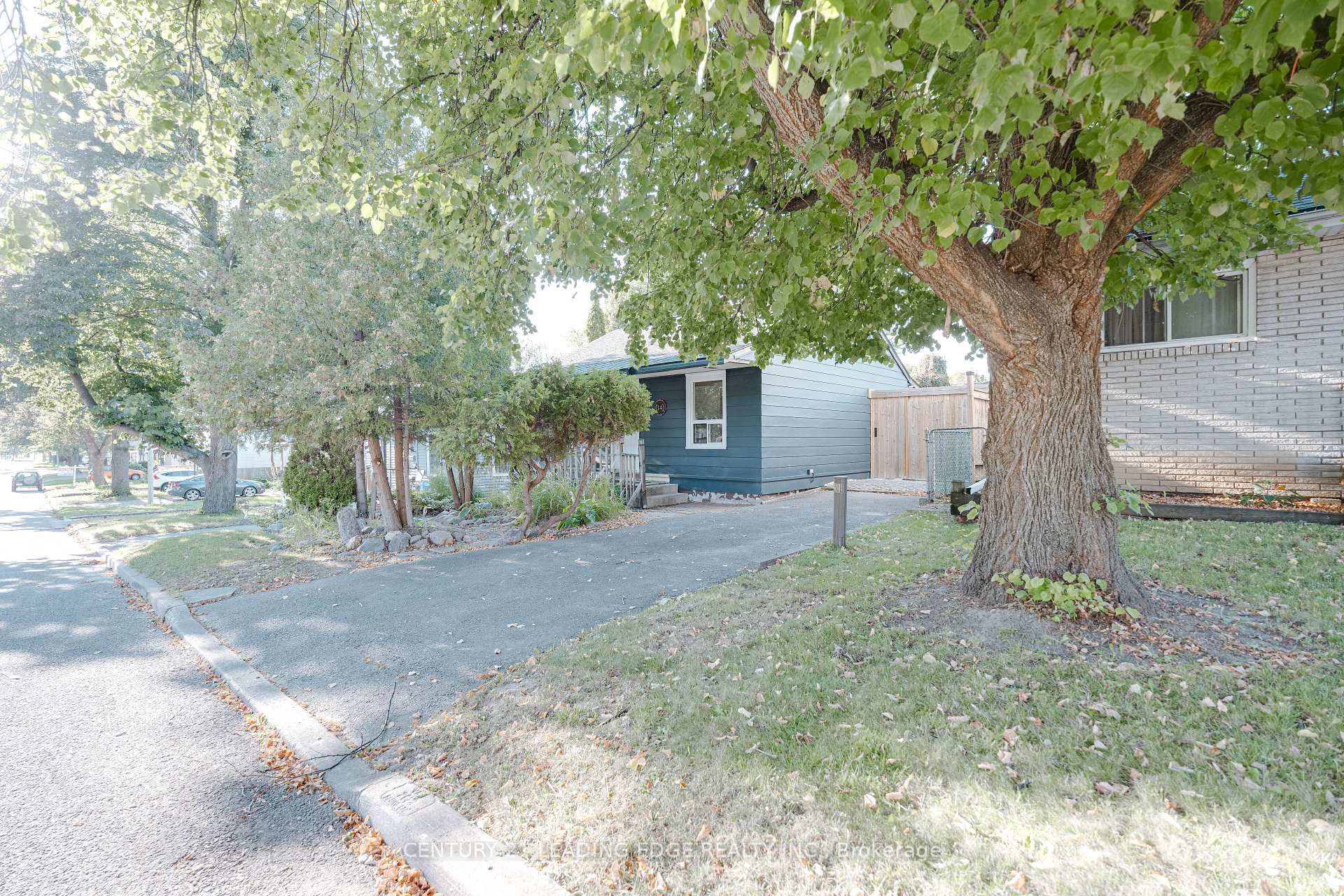 Photo 4 of 14 George Street, Ajax, Central — HOMEH