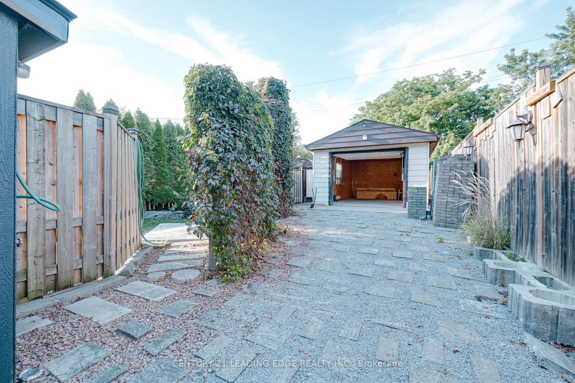 Photo 35 of 14 George Street, Ajax, Central — HOMEH