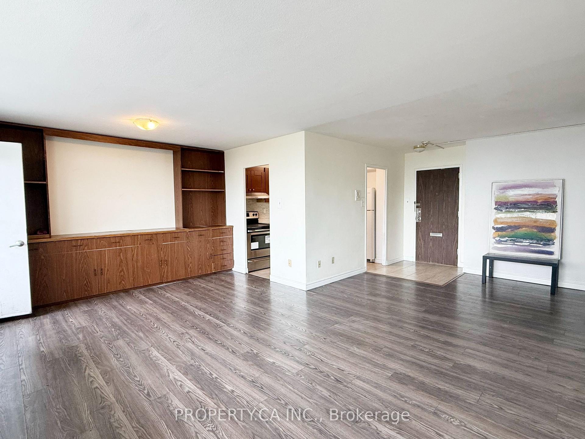 Photo 2 of Unit 411, 10 Parkway Forest Drive, North York, Henry Farm — HOMEH