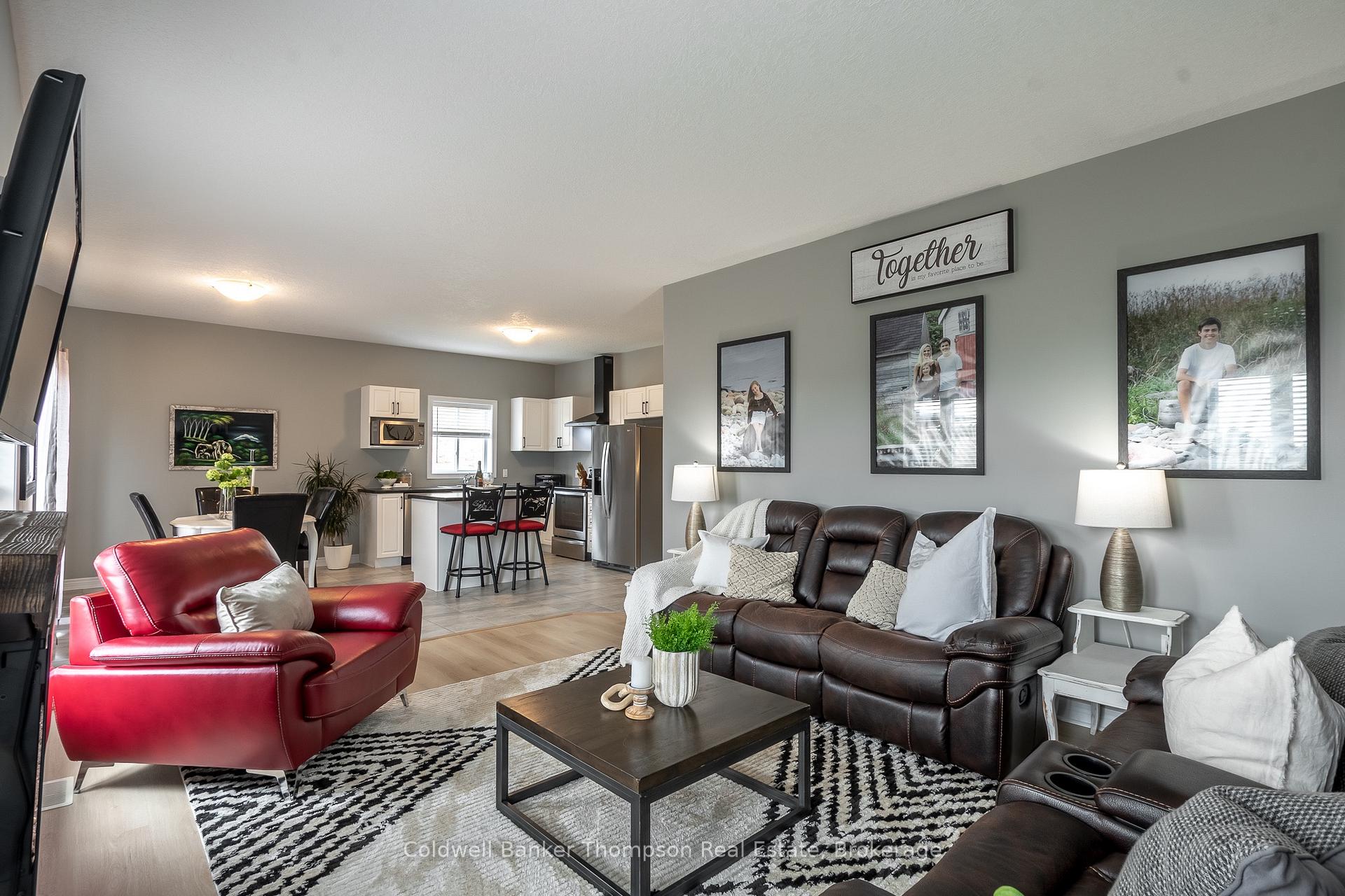Photo 5 of 25 Woodstream Drive, Huntsville, Chaffey — HOMEH