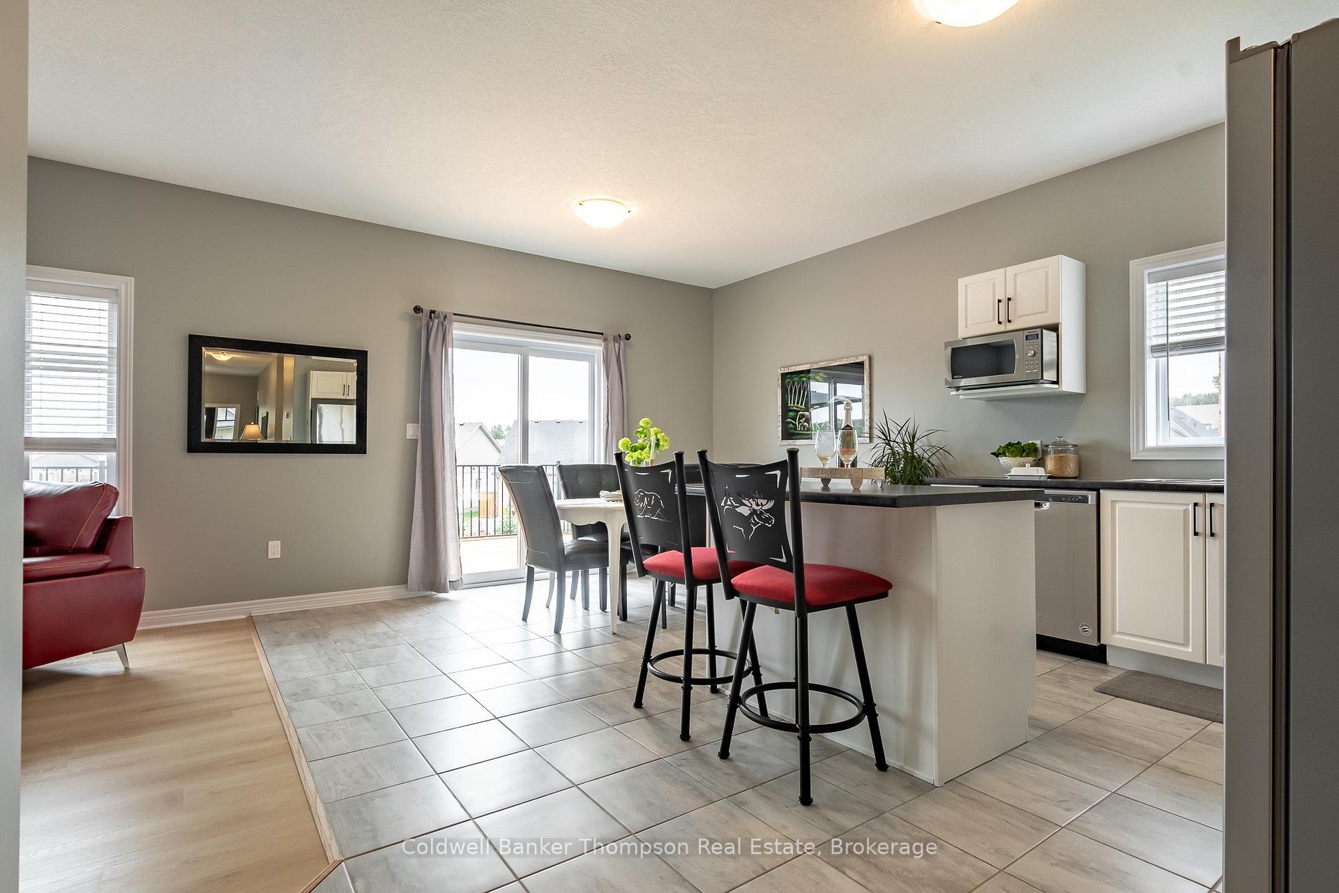 Photo 9 of 25 Woodstream Drive, Huntsville, Chaffey — HOMEH