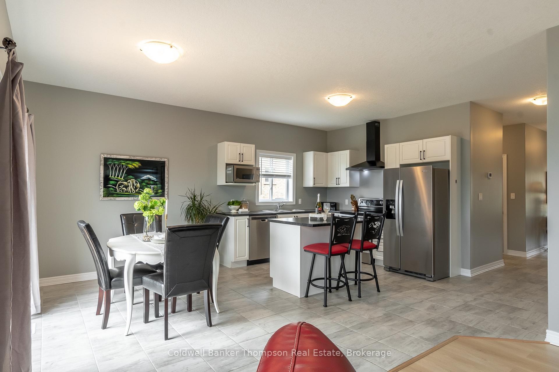Photo 10 of 25 Woodstream Drive, Huntsville, Chaffey — HOMEH