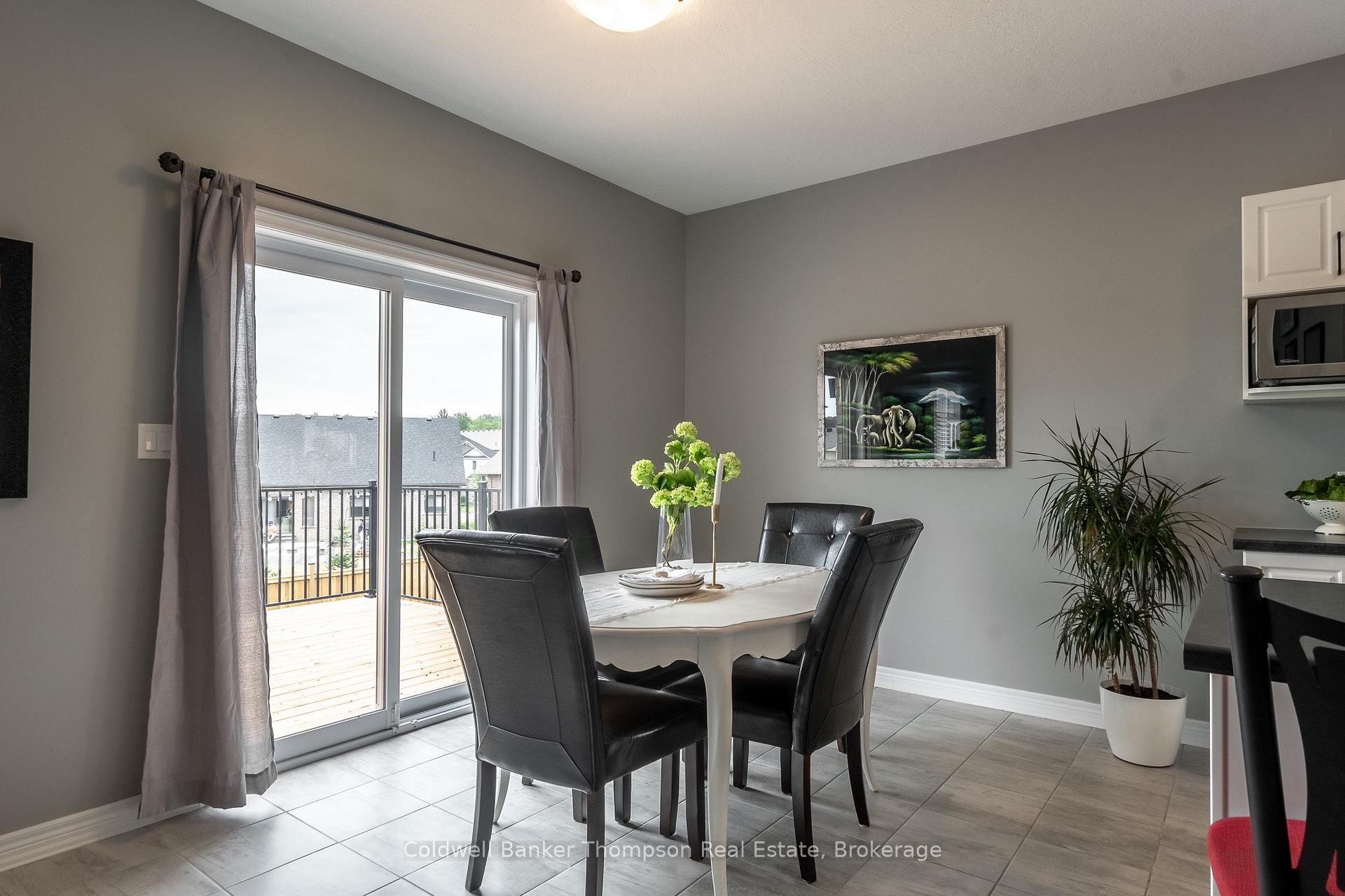 Photo 11 of 25 Woodstream Drive, Huntsville, Chaffey — HOMEH