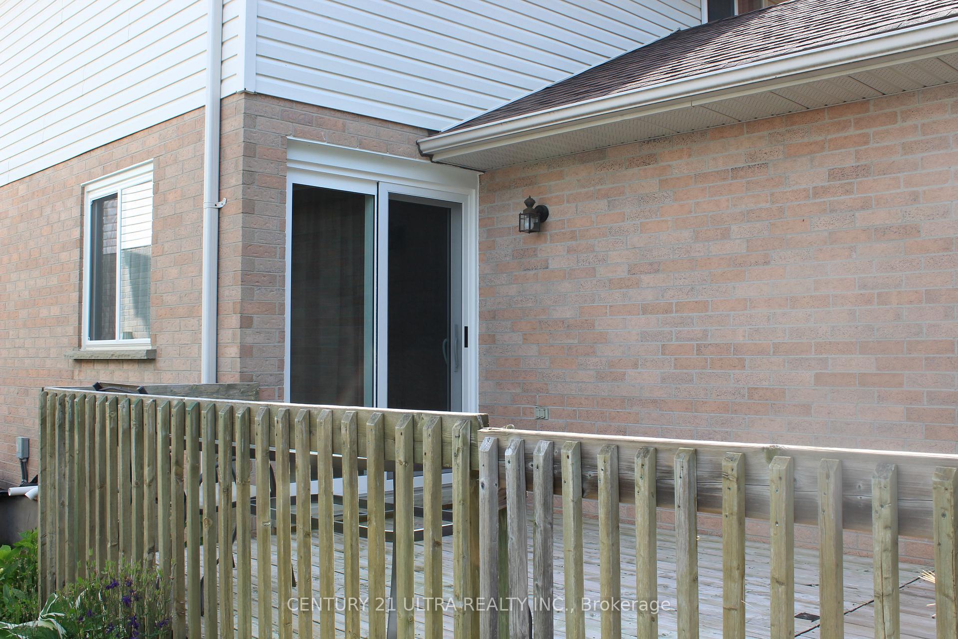 Photo 6 of 373 Brembel Crescent, Kitchener, Grand River North — HOMEH