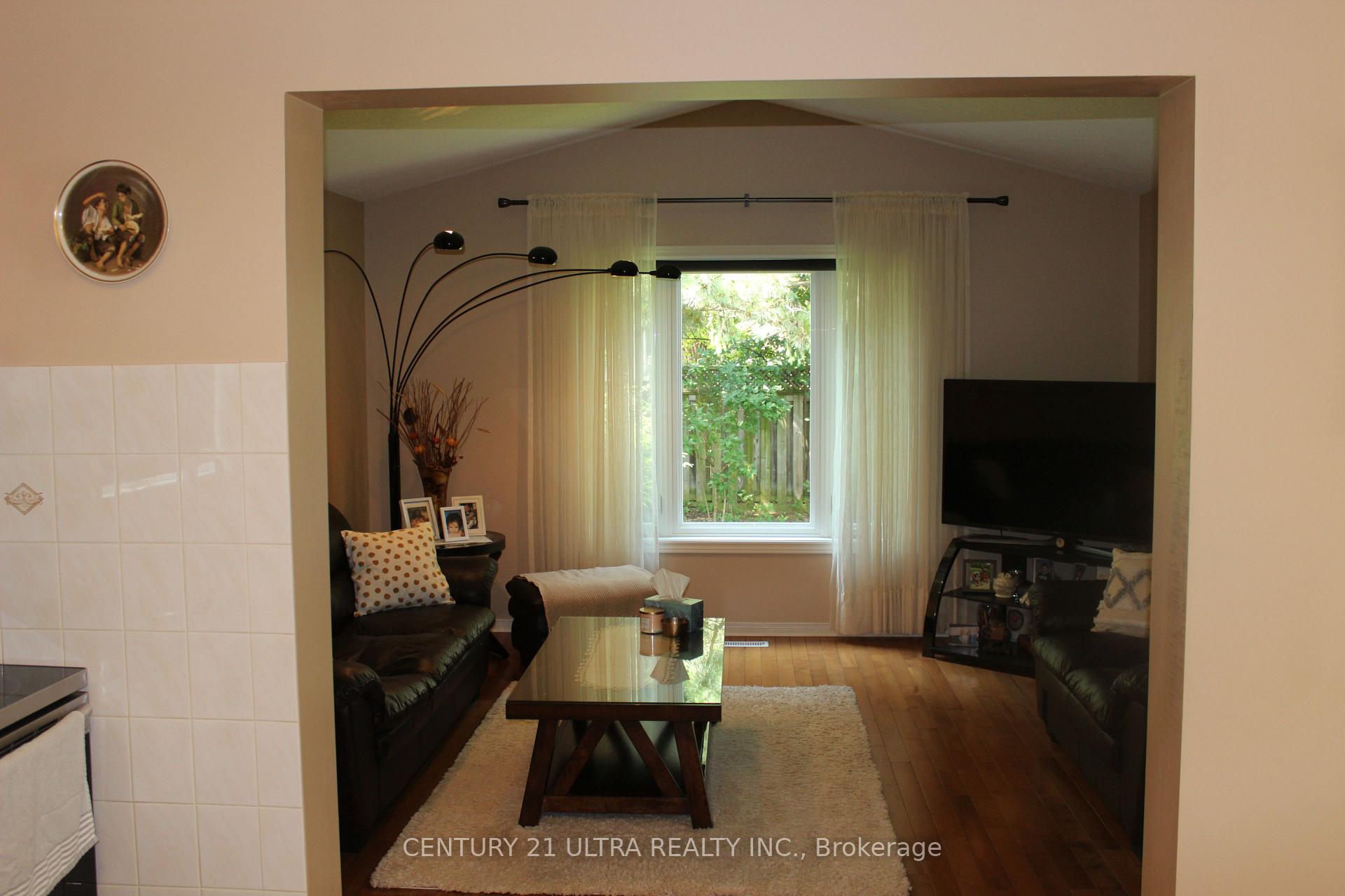 Photo 23 of 373 Brembel Crescent, Kitchener, Grand River North — HOMEH