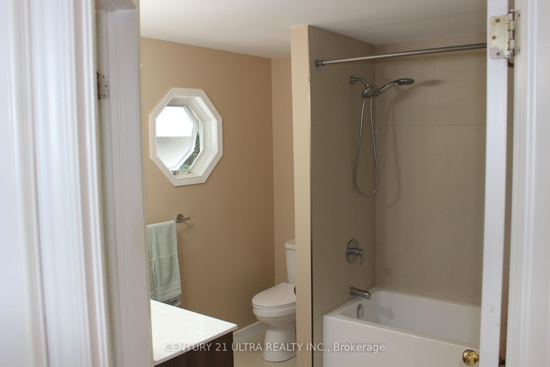 Photo 33 of 373 Brembel Crescent, Kitchener, Grand River North — HOMEH
