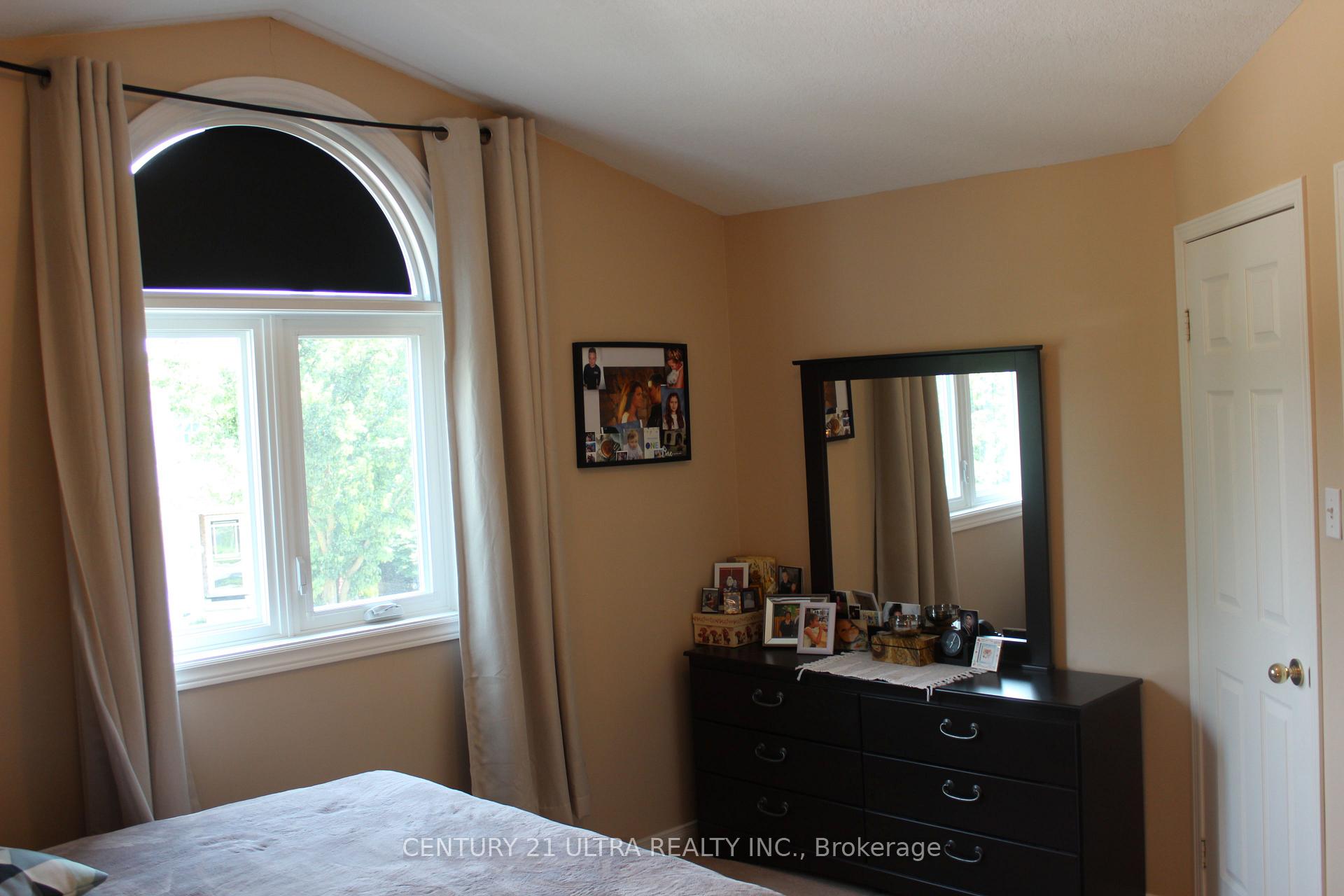 Photo 38 of 373 Brembel Crescent, Kitchener, Grand River North — HOMEH