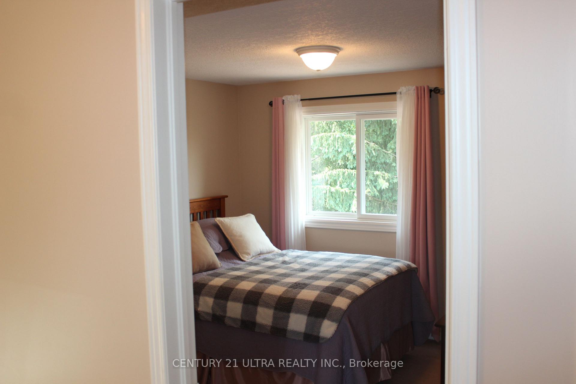 Photo 42 of 373 Brembel Crescent, Kitchener, Grand River North — HOMEH