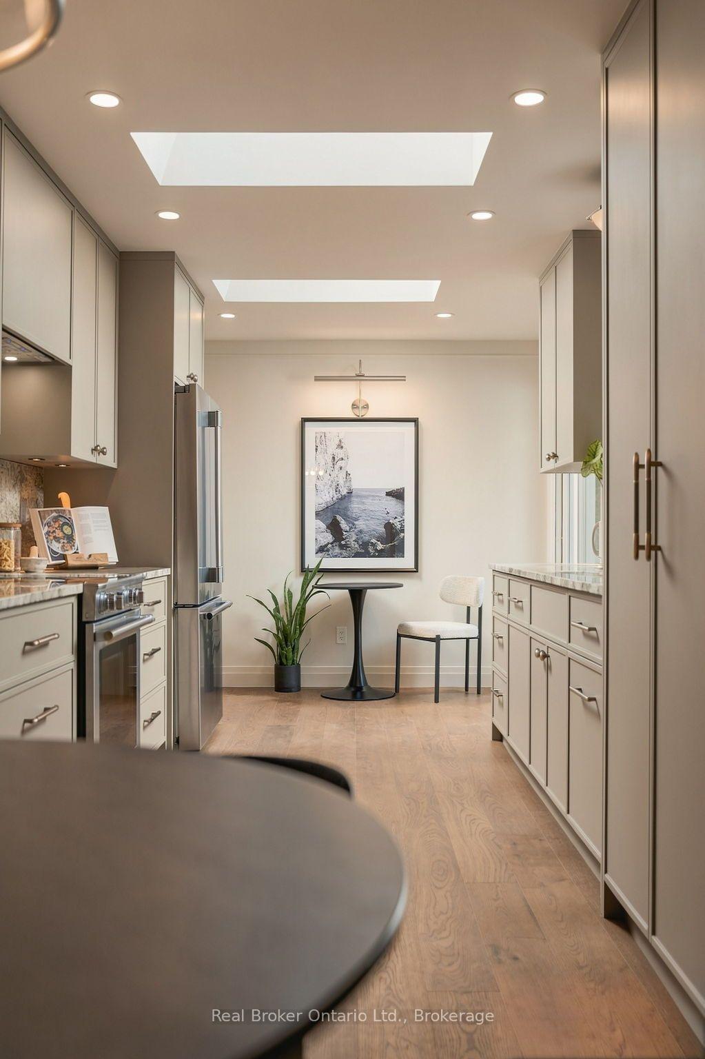 Photo 14 of 571 Leonard Court, Burlington, LaSalle — HOMEH