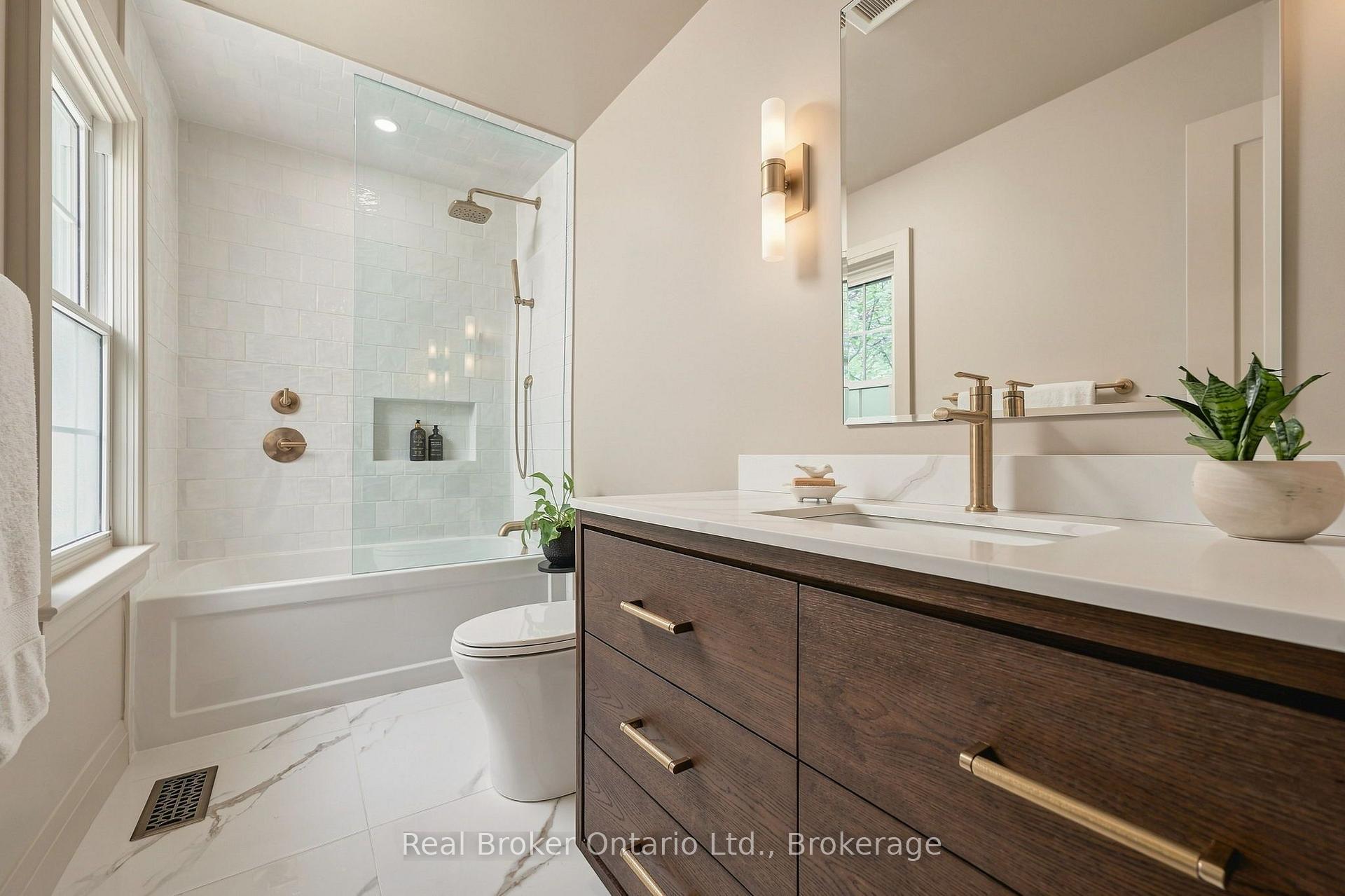 Photo 24 of 571 Leonard Court, Burlington, LaSalle — HOMEH