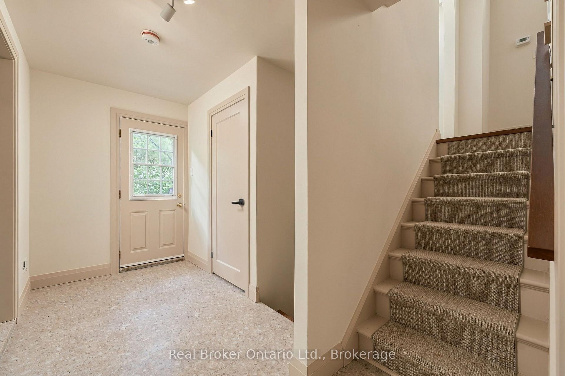 Photo 30 of 571 Leonard Court, Burlington, LaSalle — HOMEH