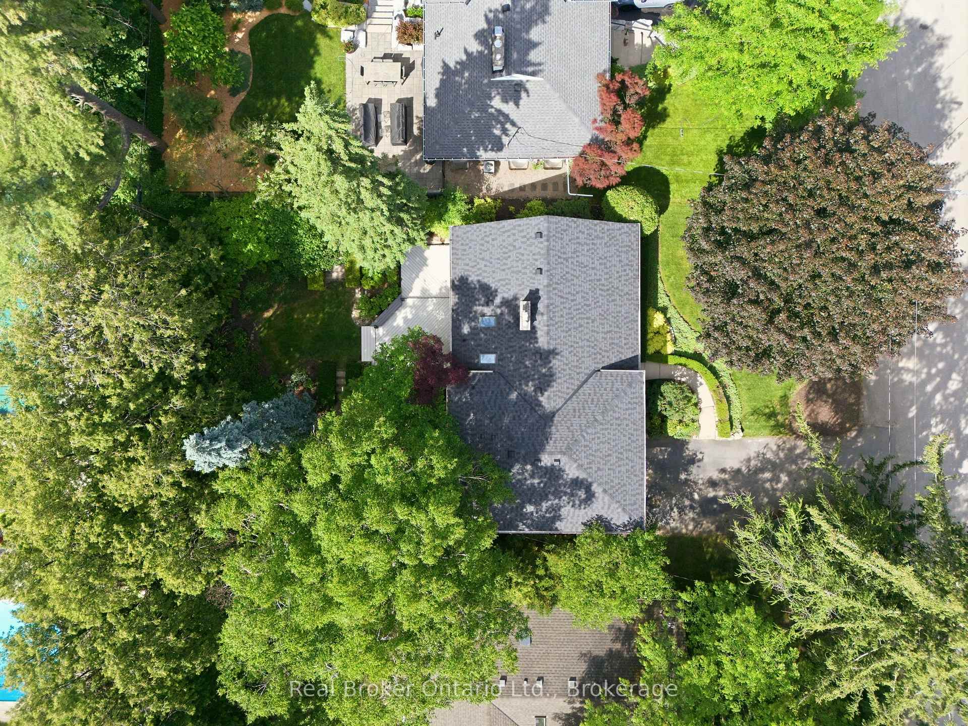 Photo 37 of 571 Leonard Court, Burlington, LaSalle — HOMEH