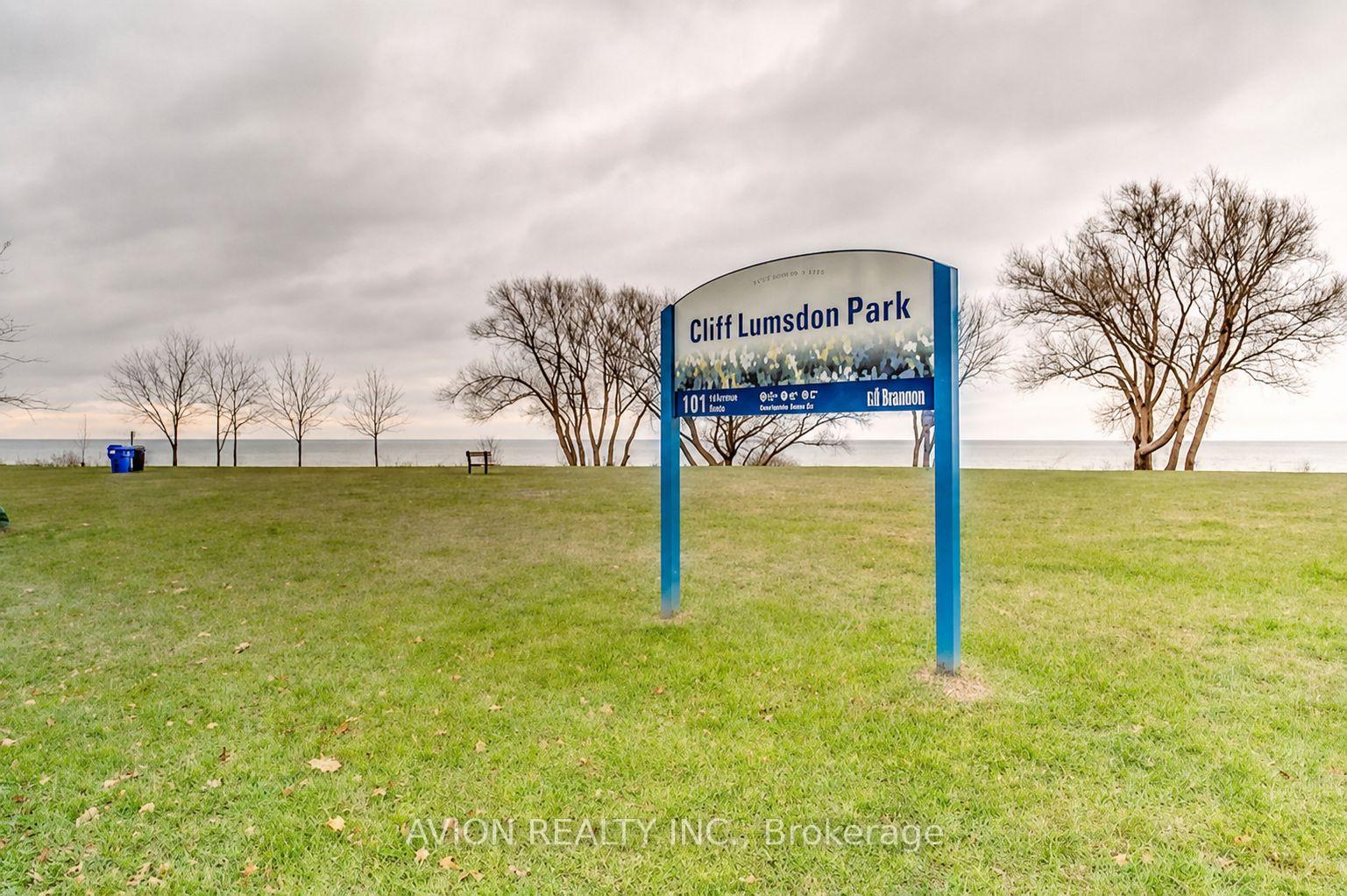 Photo 8 of Unit 2, 42 Emerald Crescent, Etobicoke, New Toronto — HOMEH
