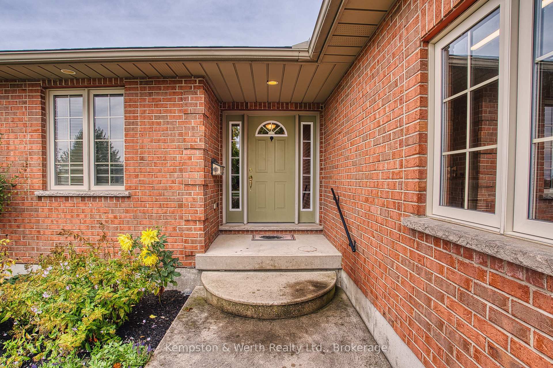 Photo 5 of 755 Wallace Avenue S, North Perth, Listowel — HOMEH