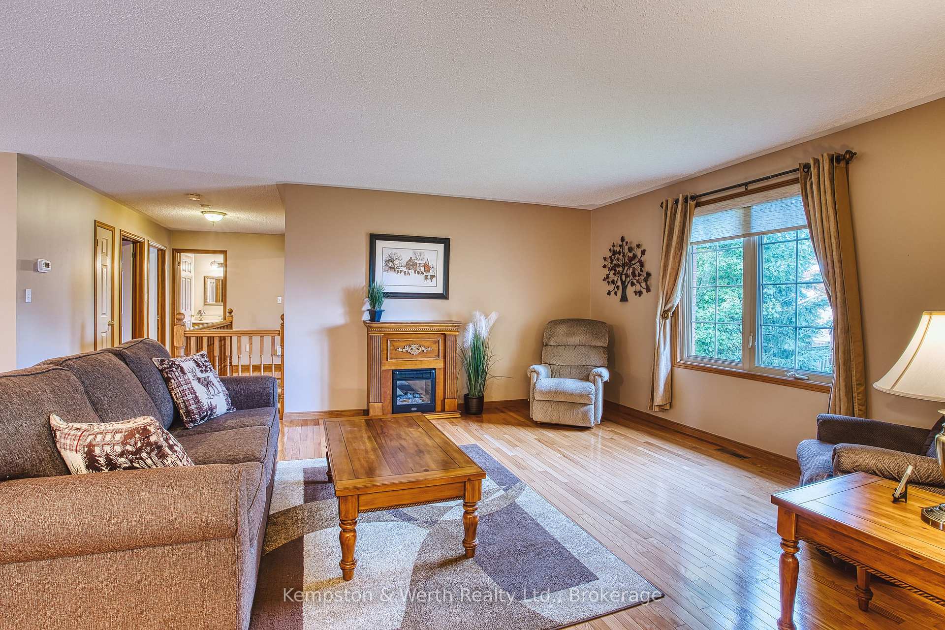 Photo 12 of 755 Wallace Avenue S, North Perth, Listowel — HOMEH