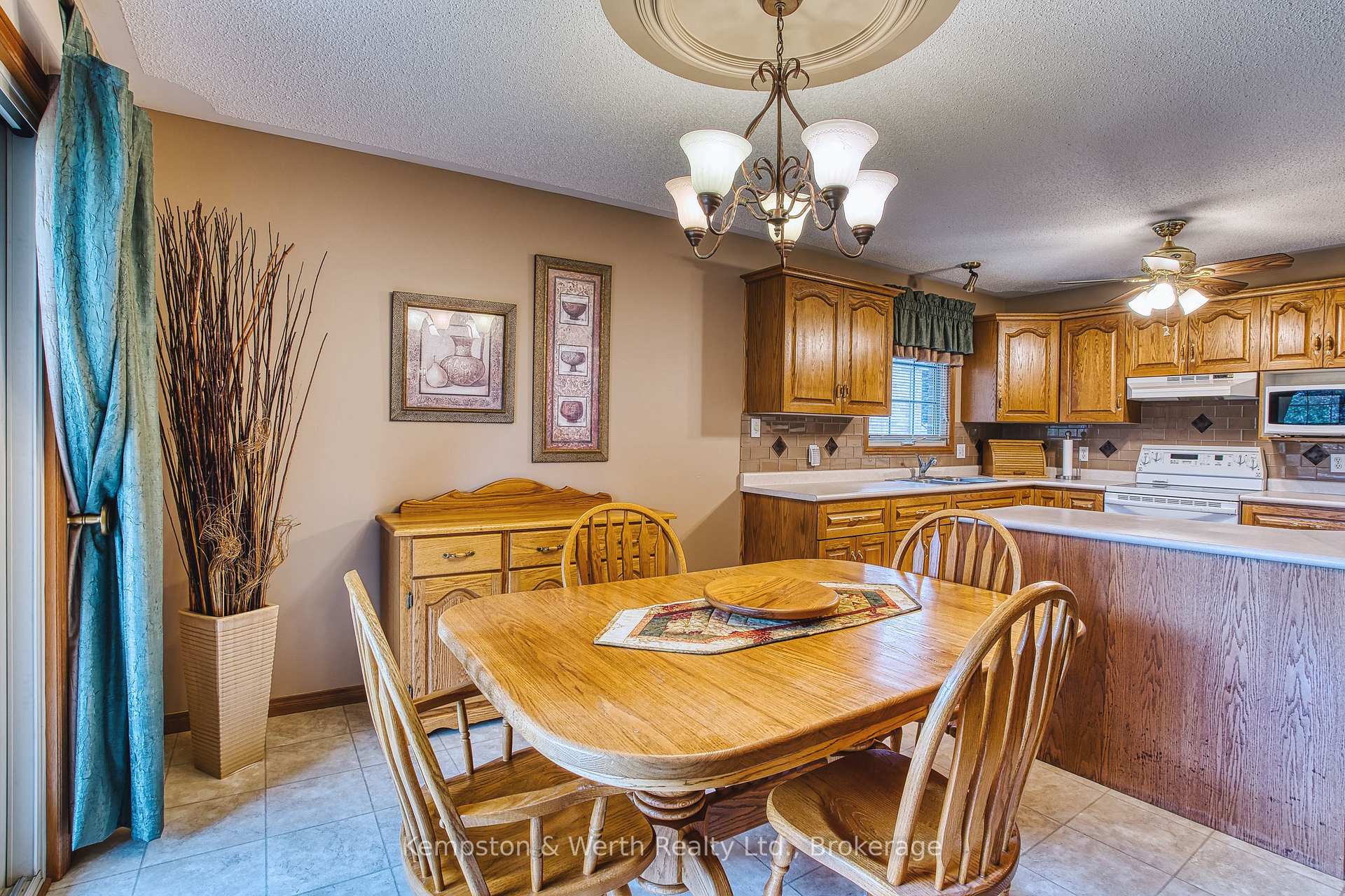 Photo 13 of 755 Wallace Avenue S, North Perth, Listowel — HOMEH