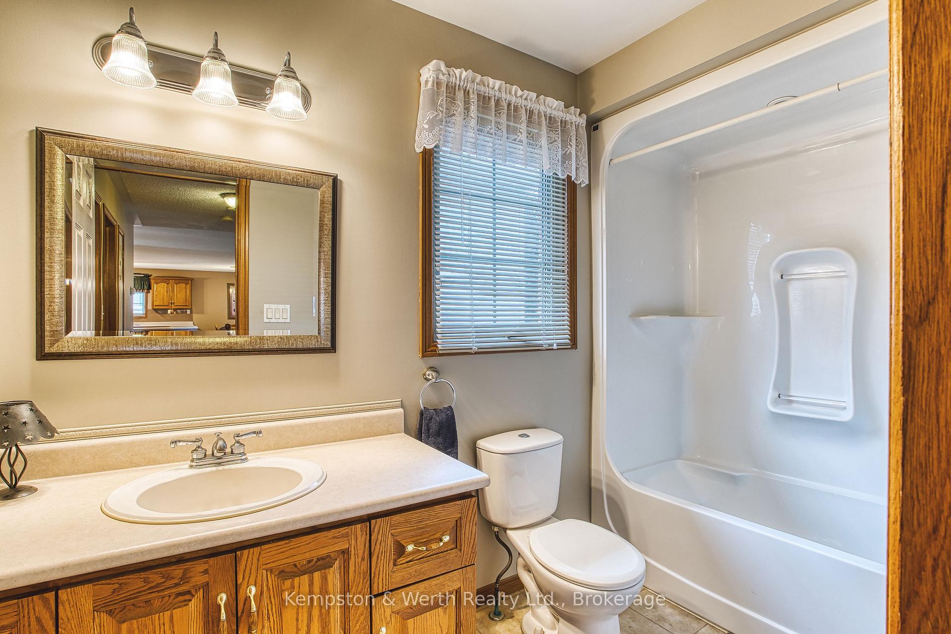 Photo 19 of 755 Wallace Avenue S, North Perth, Listowel — HOMEH