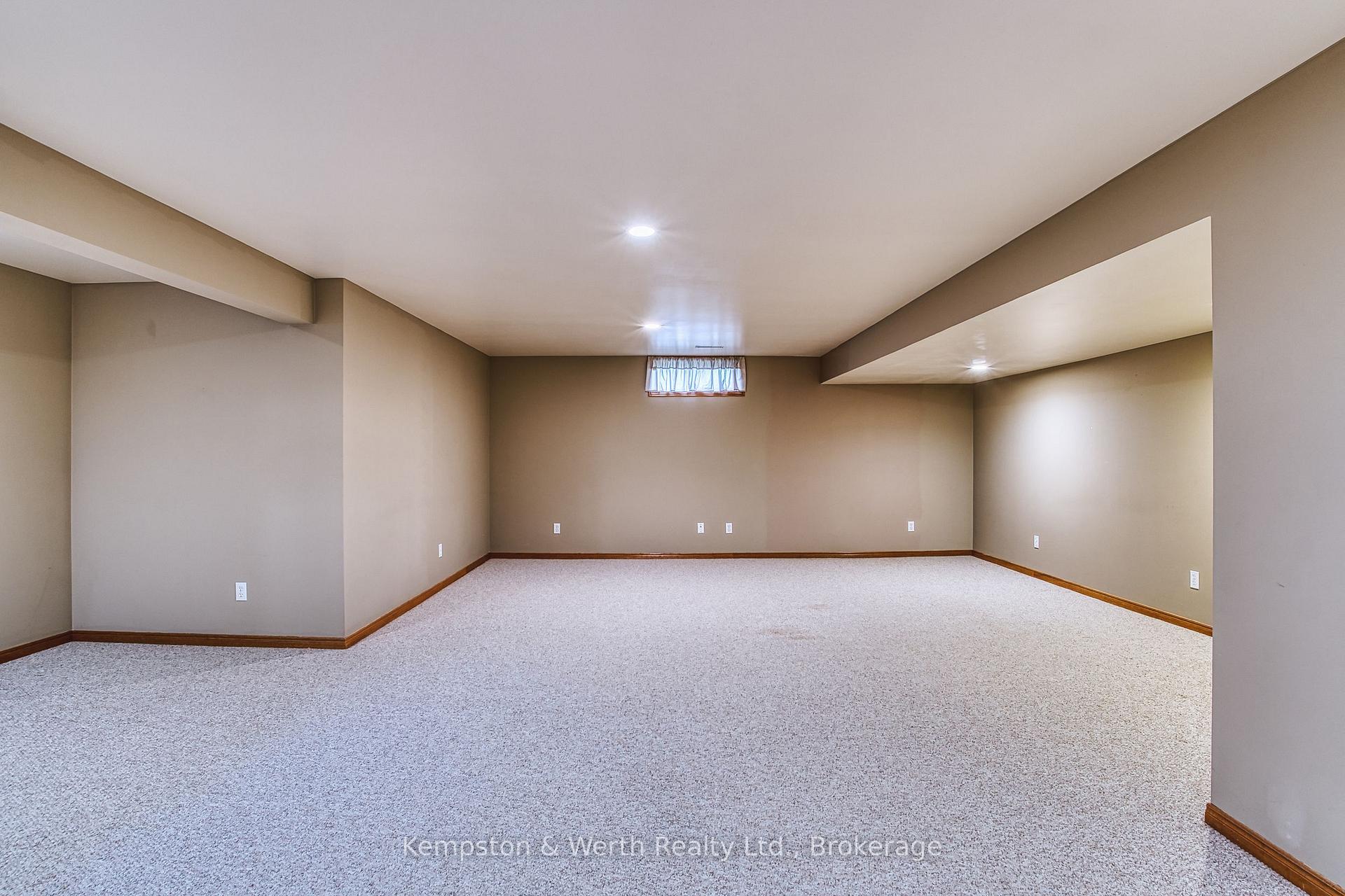 Photo 22 of 755 Wallace Avenue S, North Perth, Listowel — HOMEH