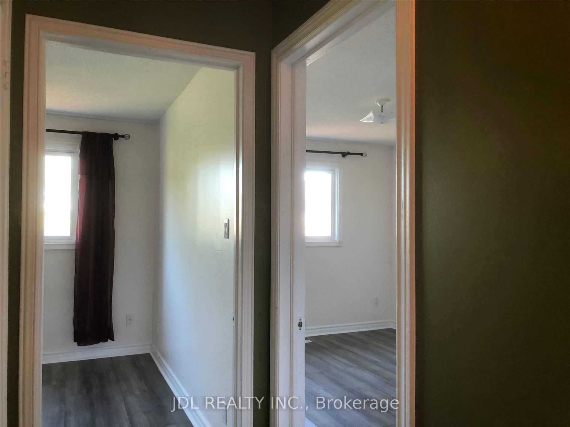 Photo 6 of 87 Strathmore Drive, Markham, Raymerville — HOMEH