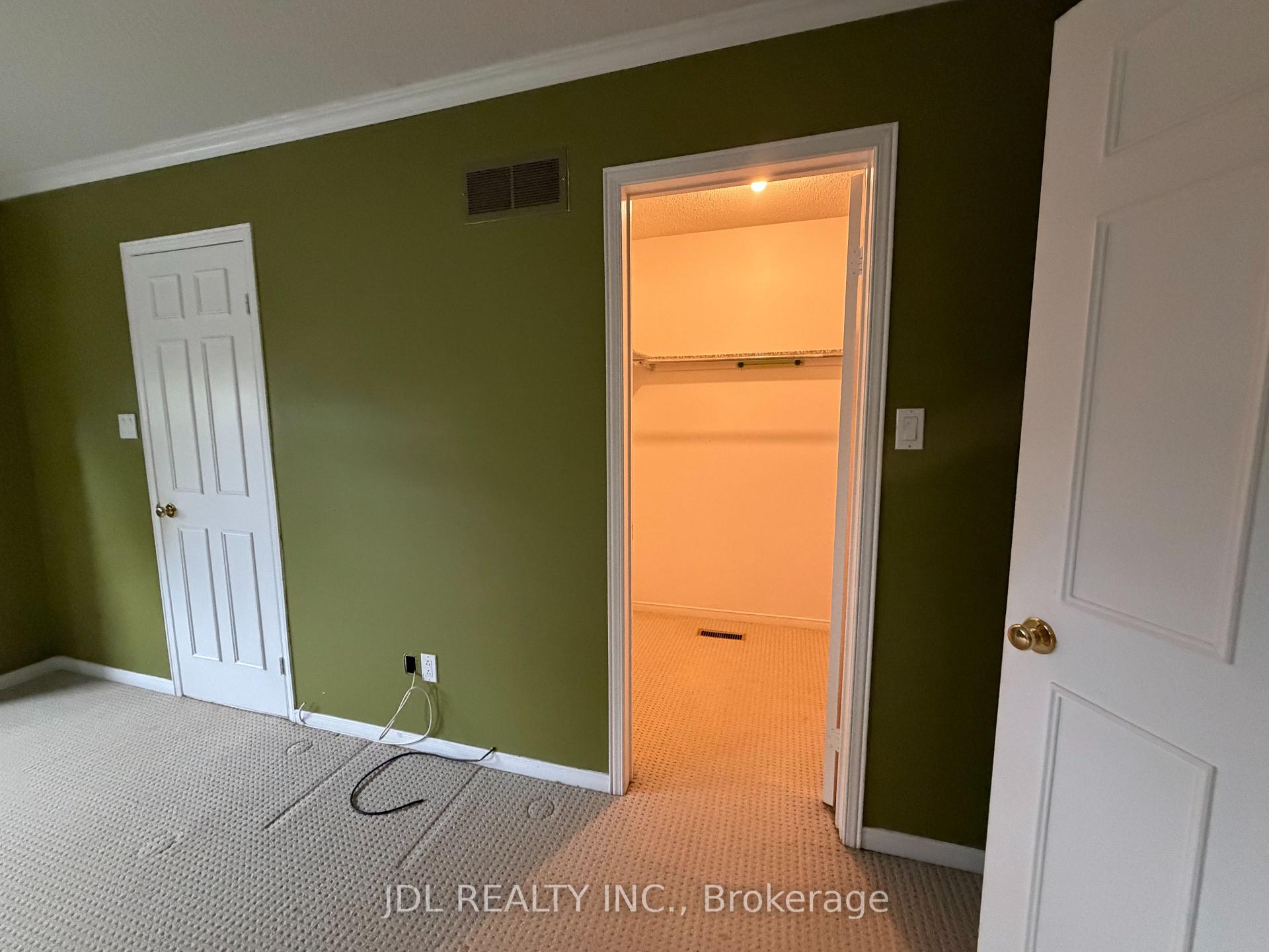 Photo 11 of 87 Strathmore Drive, Markham, Raymerville — HOMEH