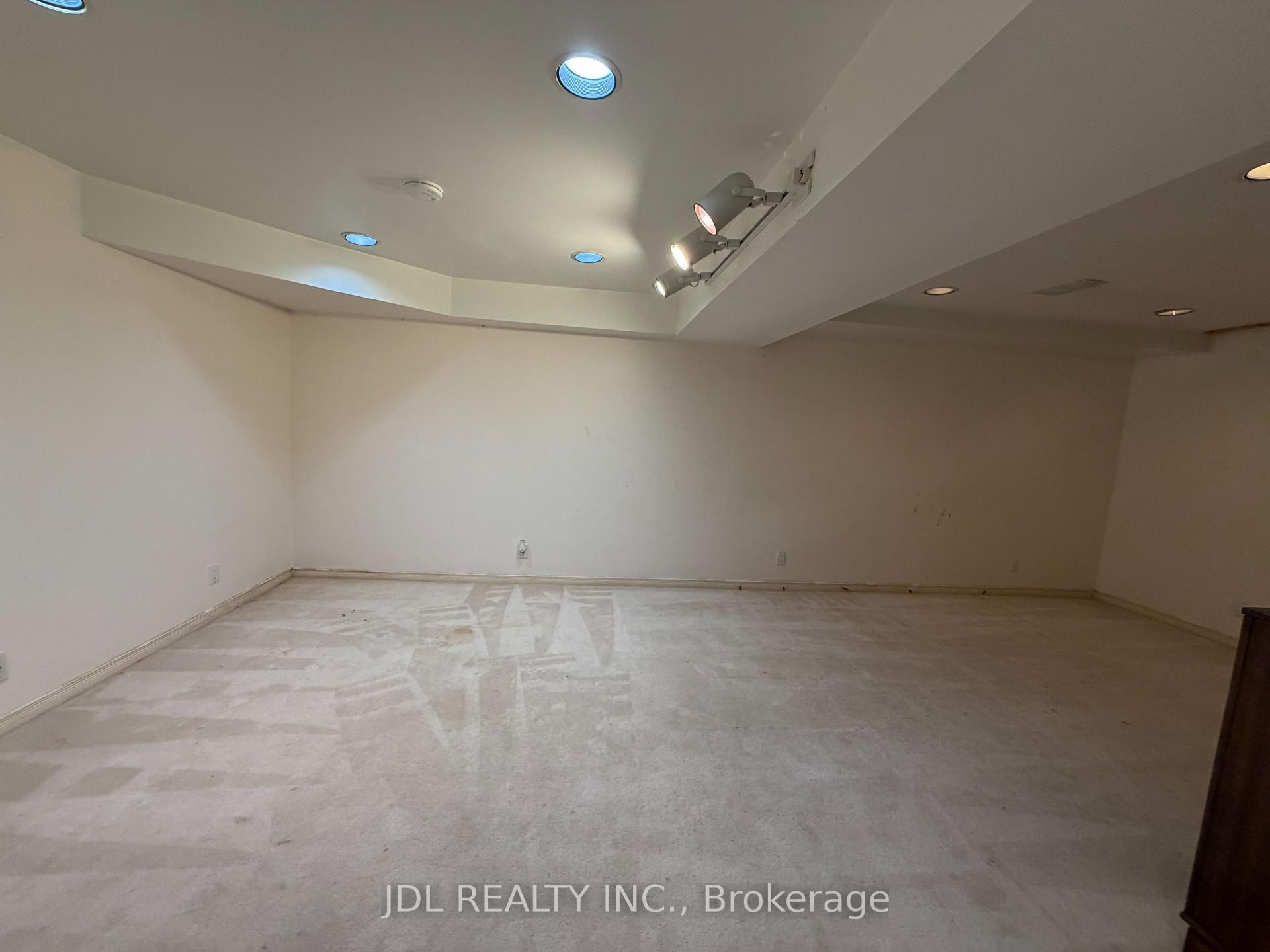 Photo 17 of 87 Strathmore Drive, Markham, Raymerville — HOMEH