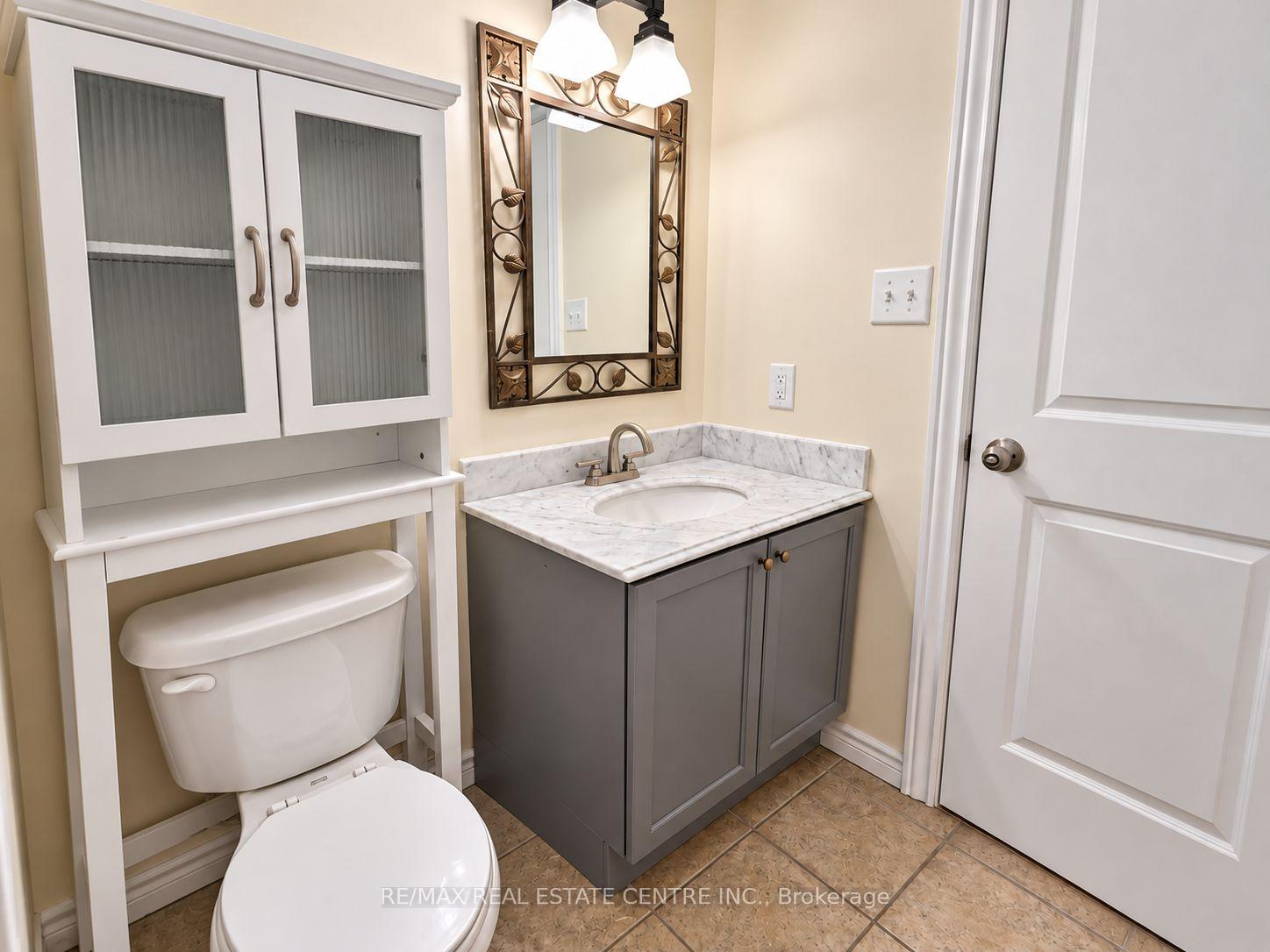Photo 5 of 1302 Renfield Drive, Burlington, Tansley — HOMEH