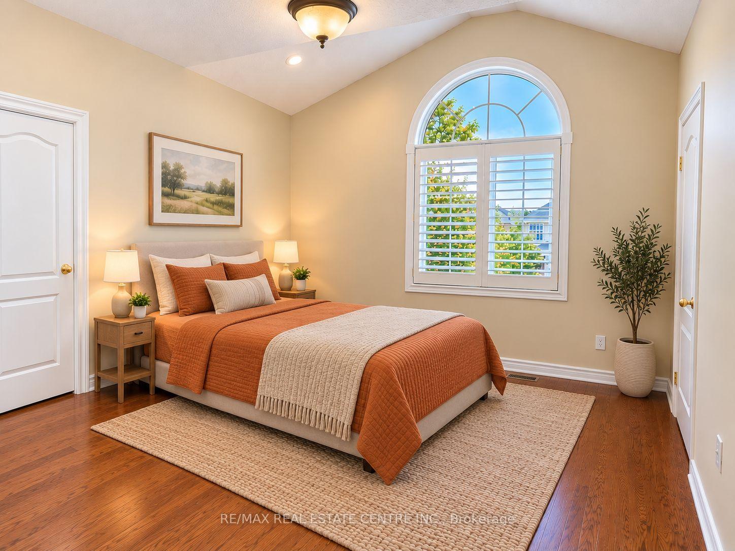 Photo 23 of 1302 Renfield Drive, Burlington, Tansley — HOMEH