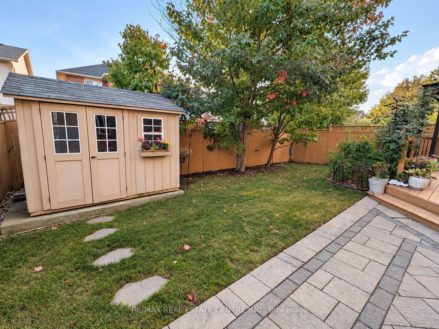 Photo 35 of 1302 Renfield Drive, Burlington, Tansley — HOMEH