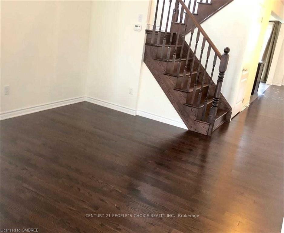 Photo 4 of 905 Orr Court, Kitchener, Rosenburg — HOMEH