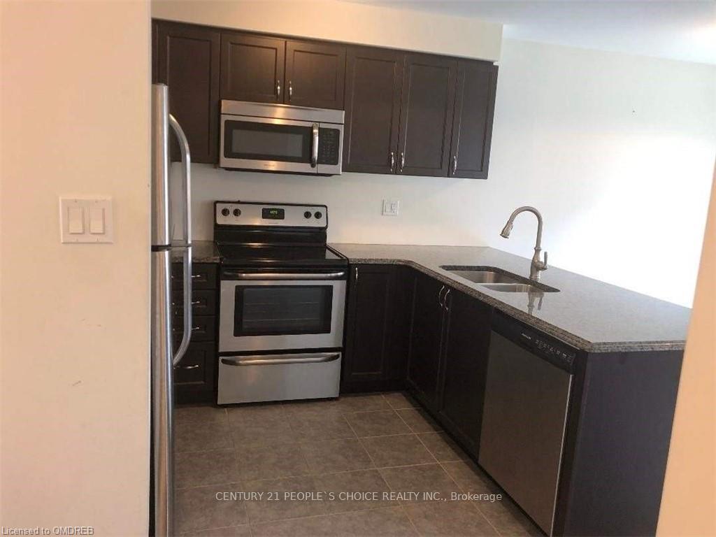 Photo 6 of 905 Orr Court, Kitchener, Rosenburg — HOMEH