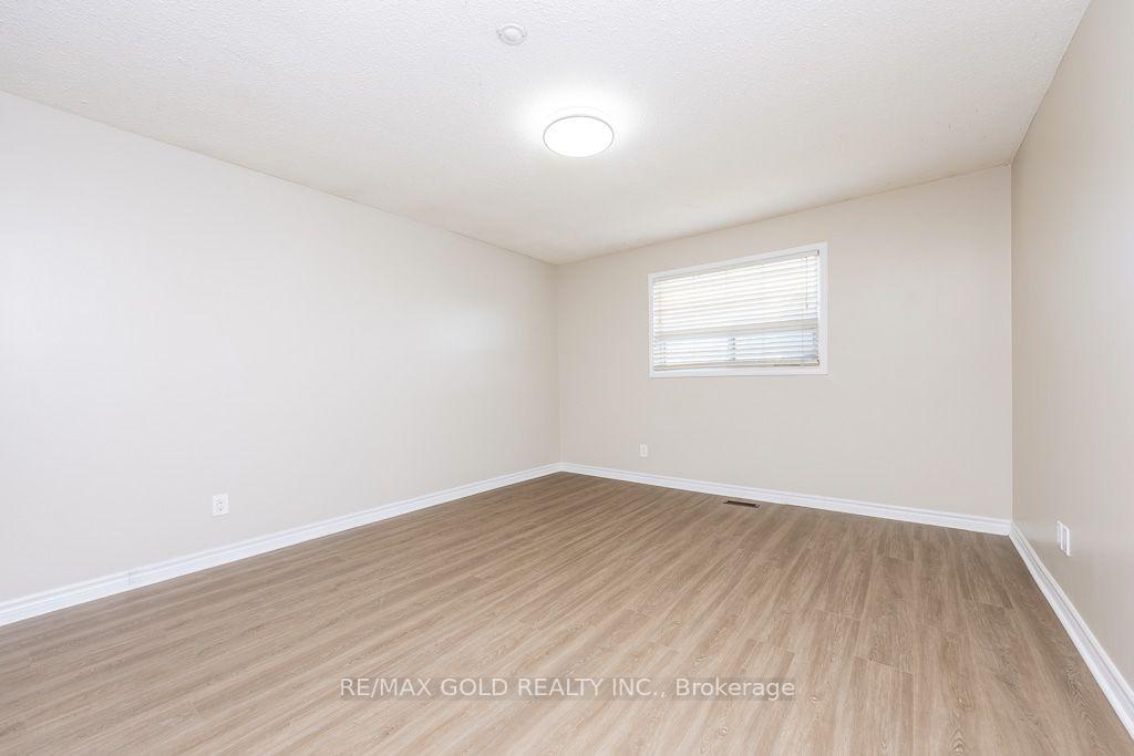 Photo 21 of 7283 Sigsbee Drive, Mississauga, Malton — HOMEH