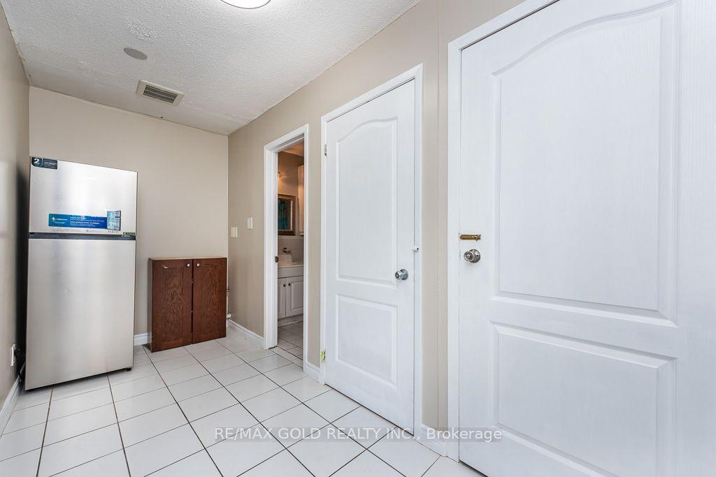 Photo 27 of 7283 Sigsbee Drive, Mississauga, Malton — HOMEH
