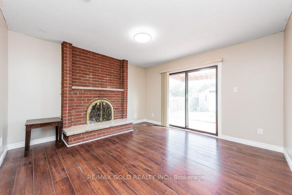 Photo 34 of 7283 Sigsbee Drive, Mississauga, Malton — HOMEH