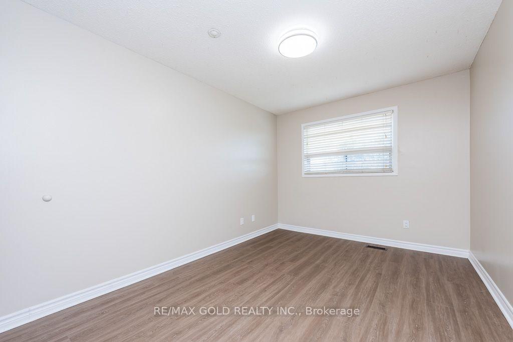 Photo 43 of 7283 Sigsbee Drive, Mississauga, Malton — HOMEH