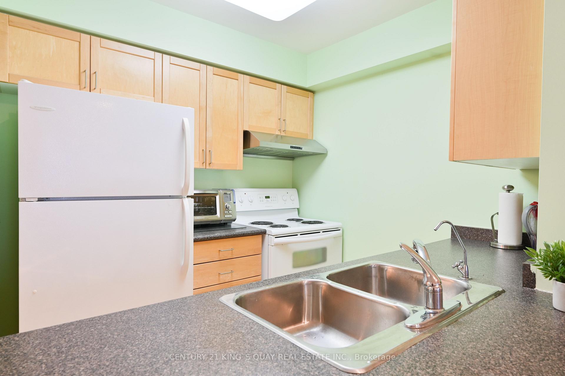 Photo 12 of Unit 612, 155 Beecroft Road, North York, Lansing-Westgate — HOMEH