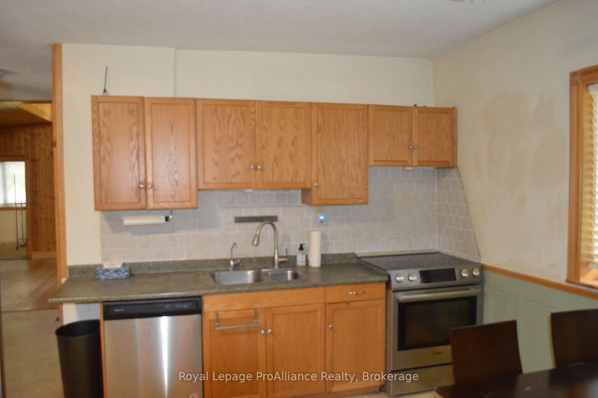 Photo 3 of 257 Halloway Road, Quinte West, Sidney Ward — HOMEH