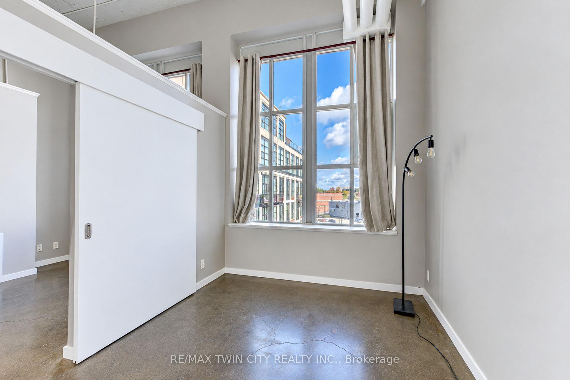 Photo 22 of Unit 405, 404 King Street W, Kitchener, City Commercial Core — HOMEH