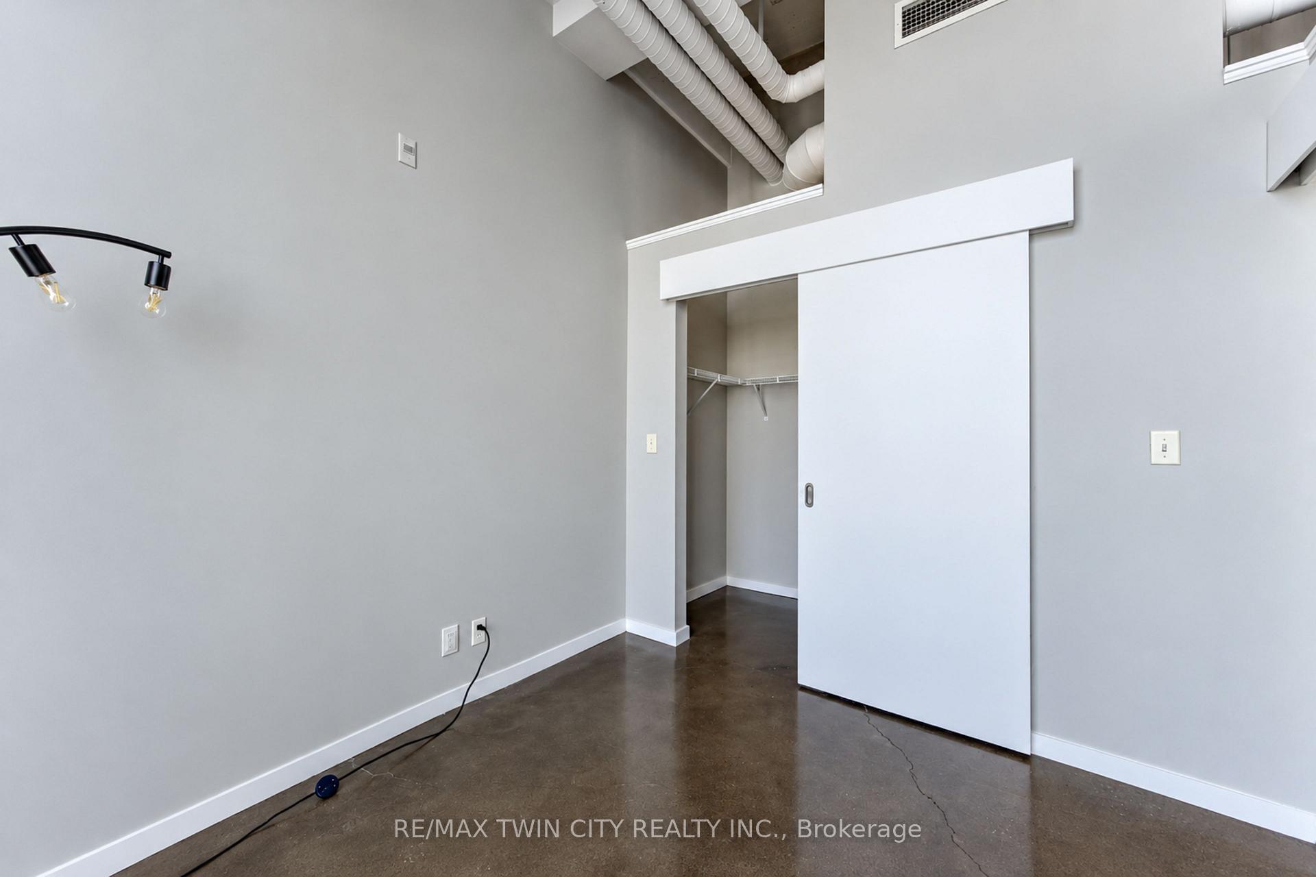 Photo 23 of Unit 405, 404 King Street W, Kitchener, City Commercial Core — HOMEH
