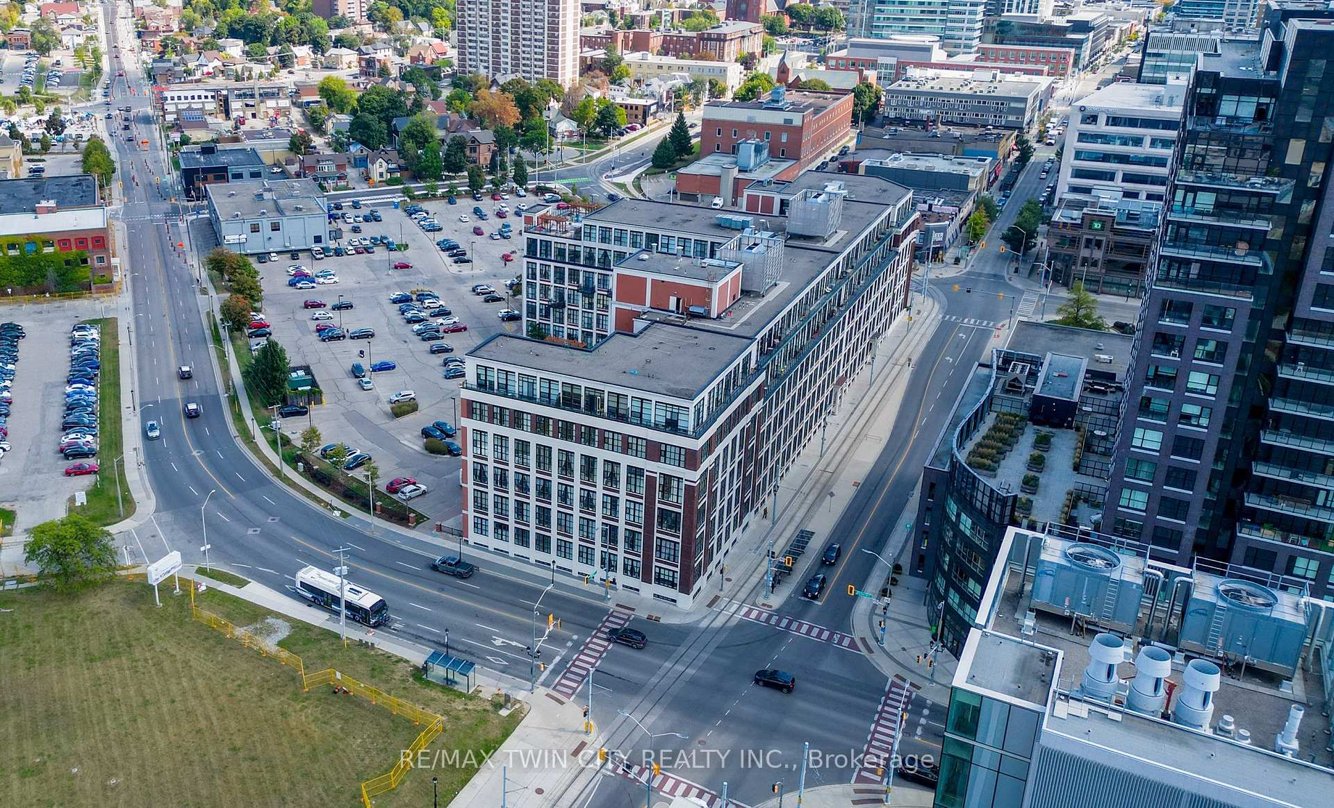 Photo 34 of Unit 405, 404 King Street W, Kitchener, City Commercial Core — HOMEH