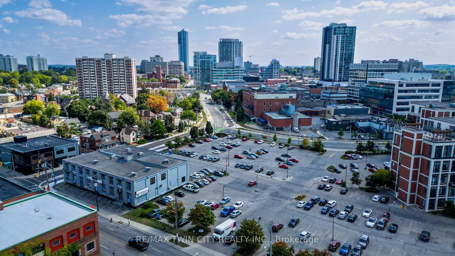 Photo 35 of Unit 405, 404 King Street W, Kitchener, City Commercial Core — HOMEH