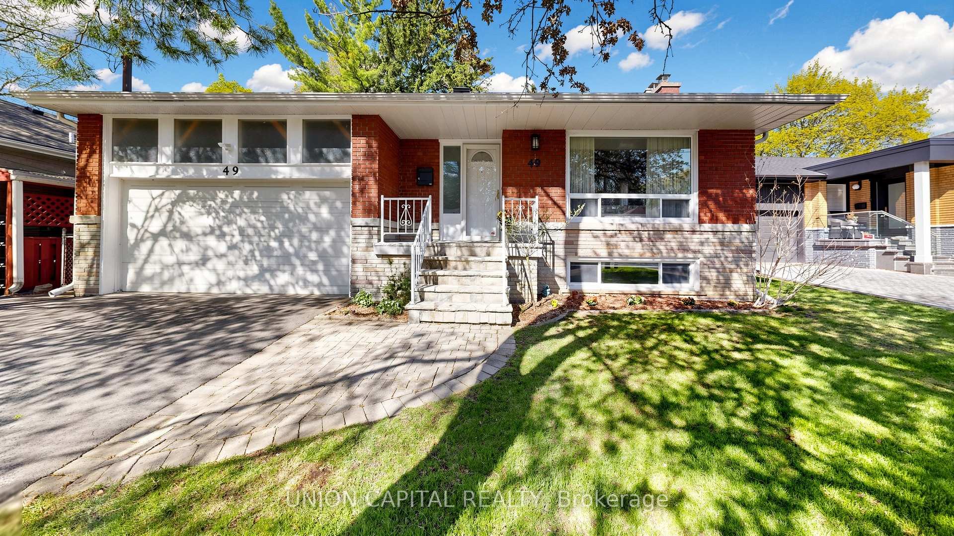 Photo 2 of 49 Bathford Crescent, North York, Bayview Village — HOMEH
