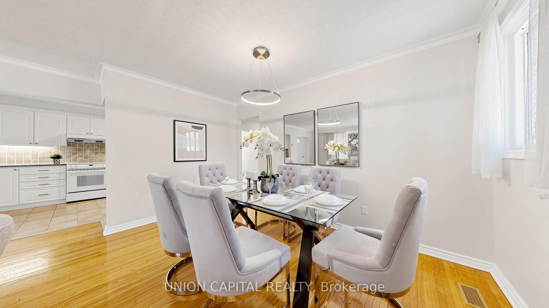 Photo 12 of 49 Bathford Crescent, North York, Bayview Village — HOMEH