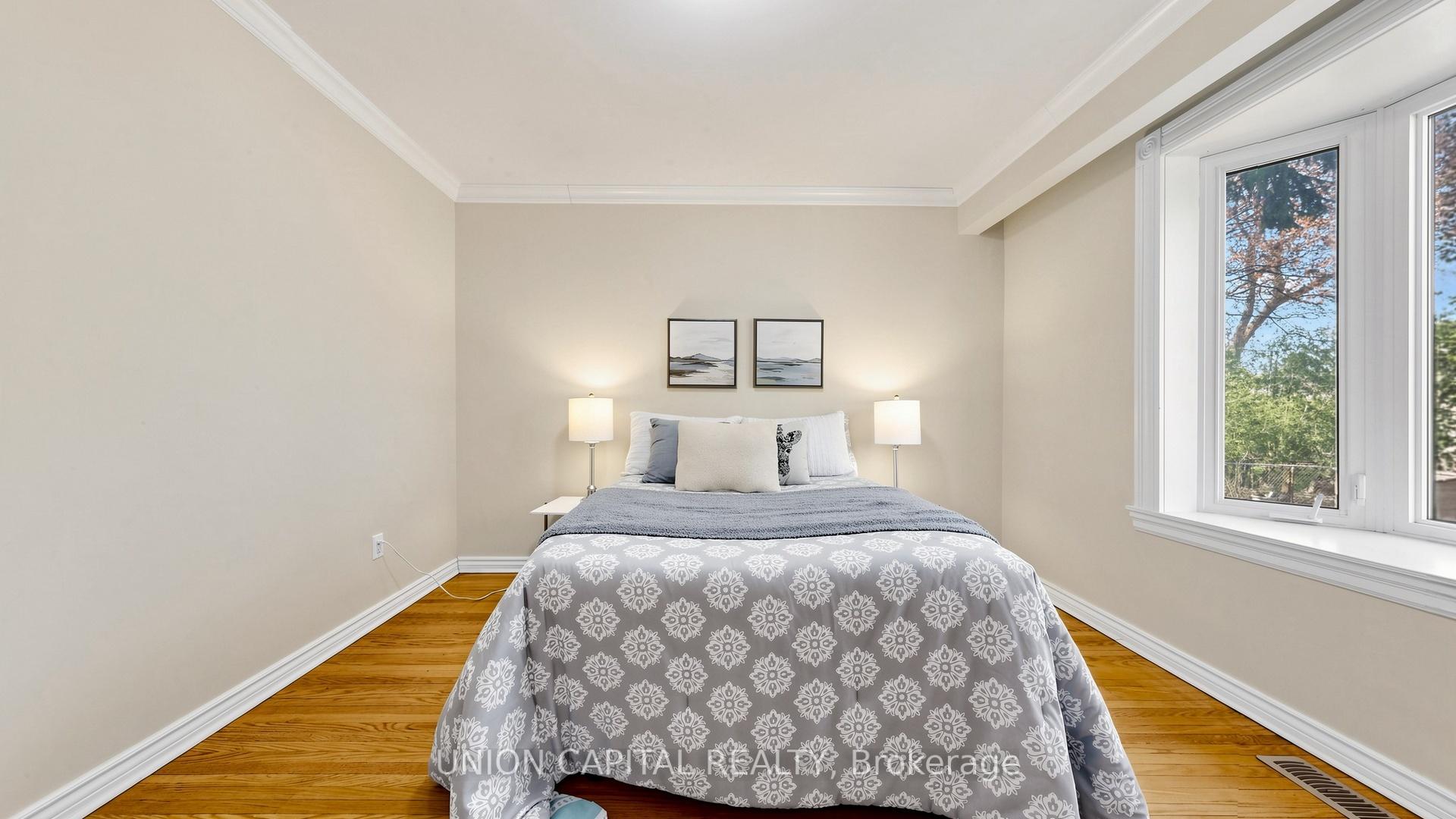 Photo 24 of 49 Bathford Crescent, North York, Bayview Village — HOMEH