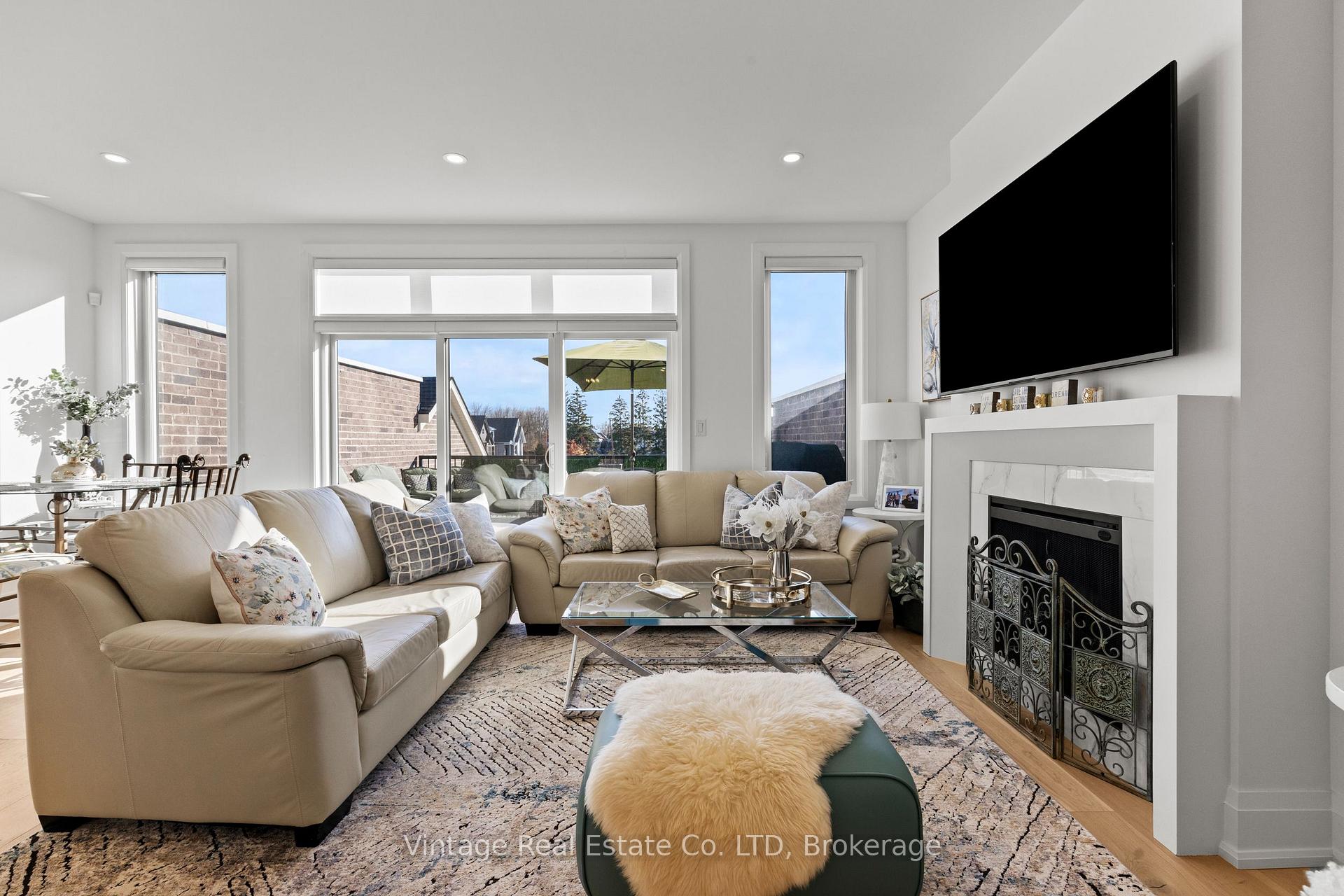 Photo 8 of 24 Willow Bank Common, St. Catharines, Grapeview — HOMEH
