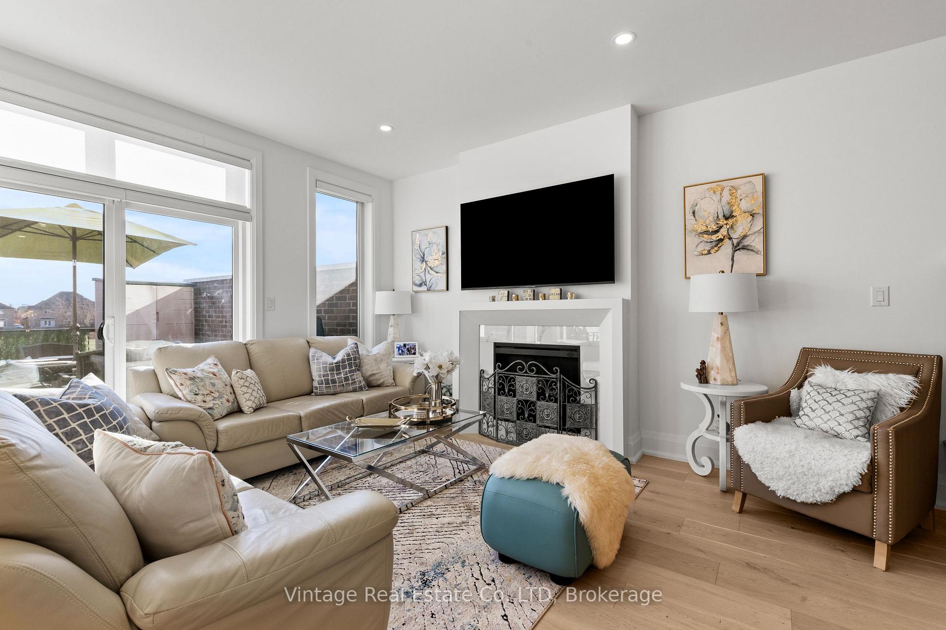 Photo 9 of 24 Willow Bank Common, St. Catharines, Grapeview — HOMEH